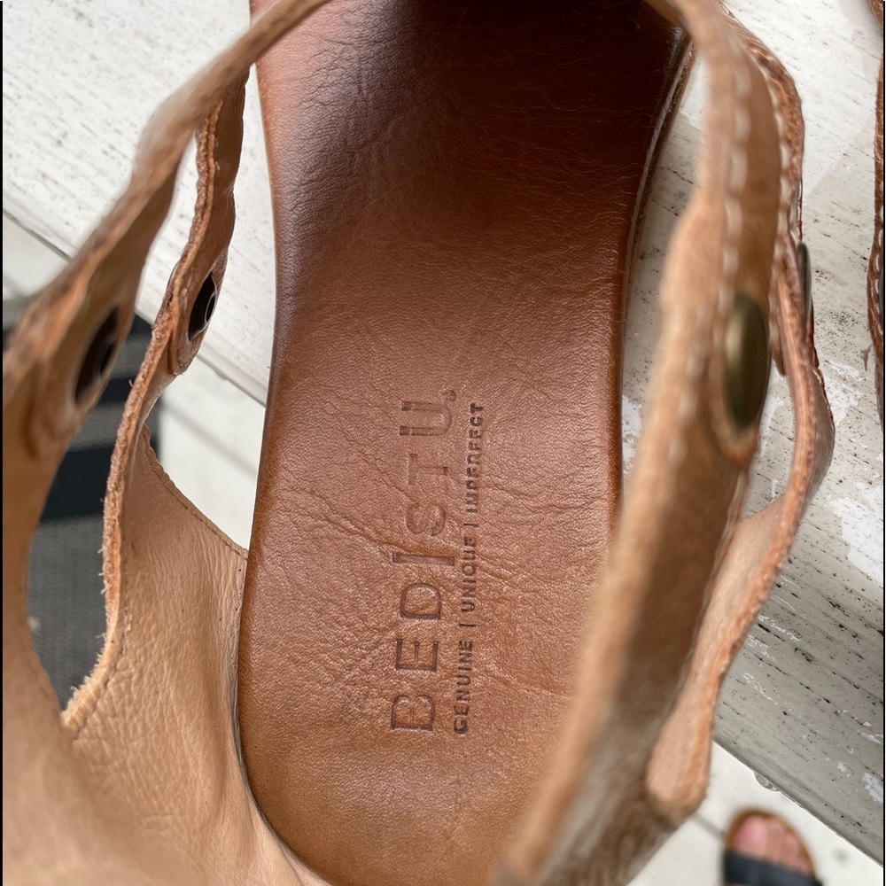 Bedstu soto sandals